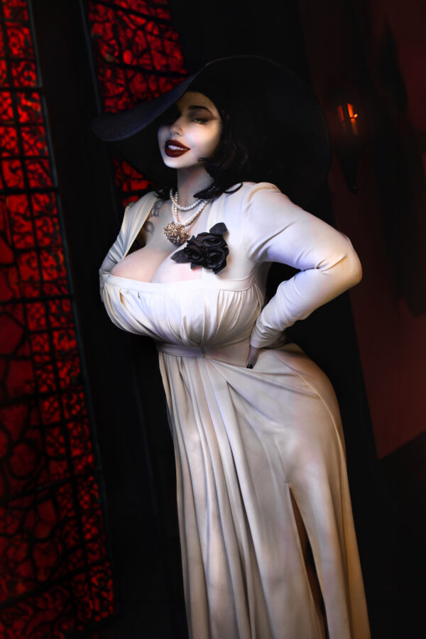 Lady Dimitrescu - Resident Evil (Updated)